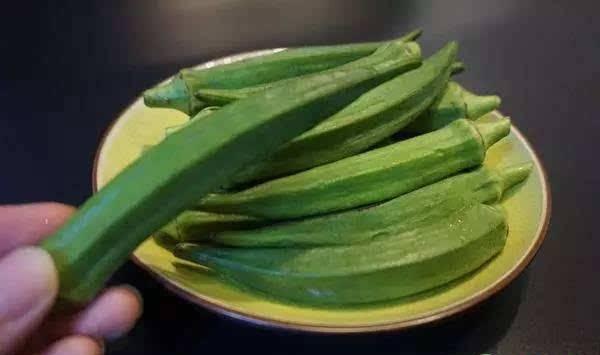 秋葵种植管理技巧